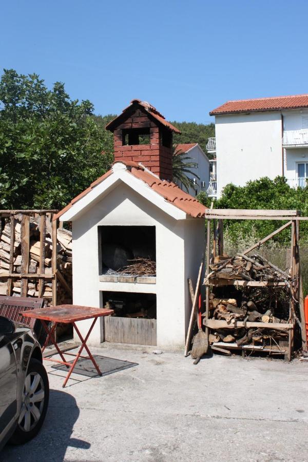 Apartments By The Sea Drvenik Donja Vala, Makarska - 6658 Exterior foto