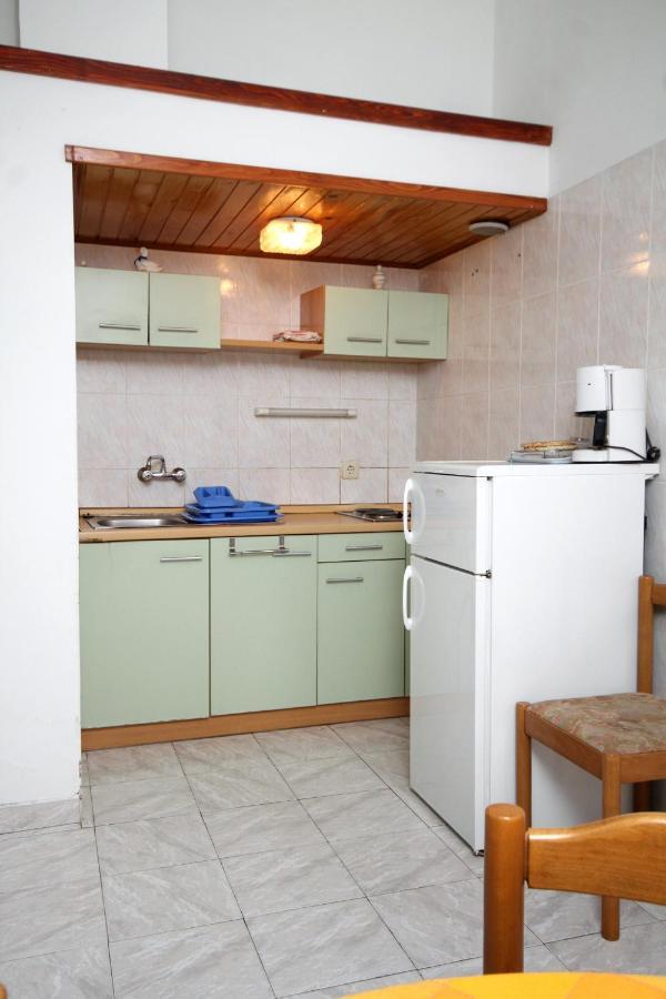 Apartments By The Sea Drvenik Donja Vala, Makarska - 6658 Exterior foto